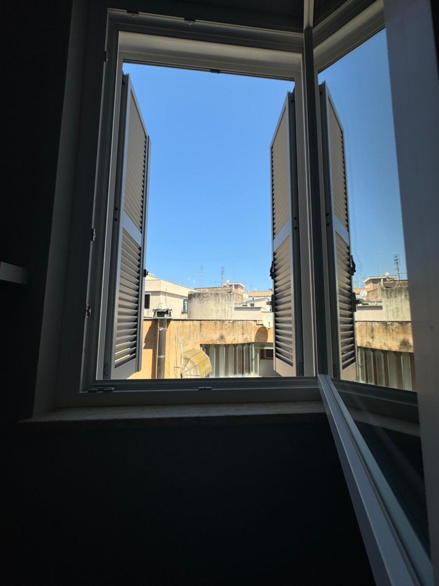 Sky Luxury Rooms Неттуно Екстер'єр фото
