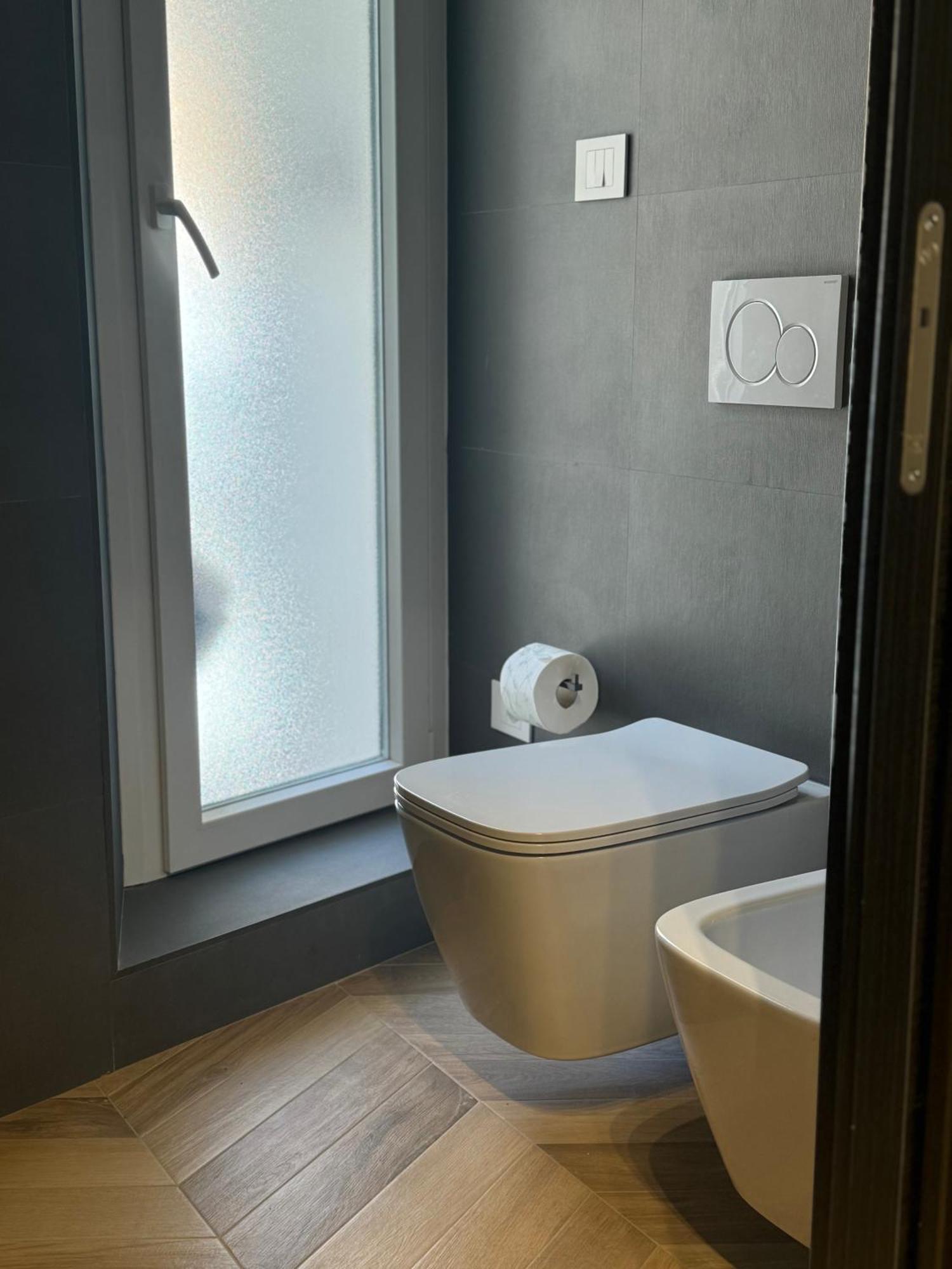 Sky Luxury Rooms Неттуно Екстер'єр фото
