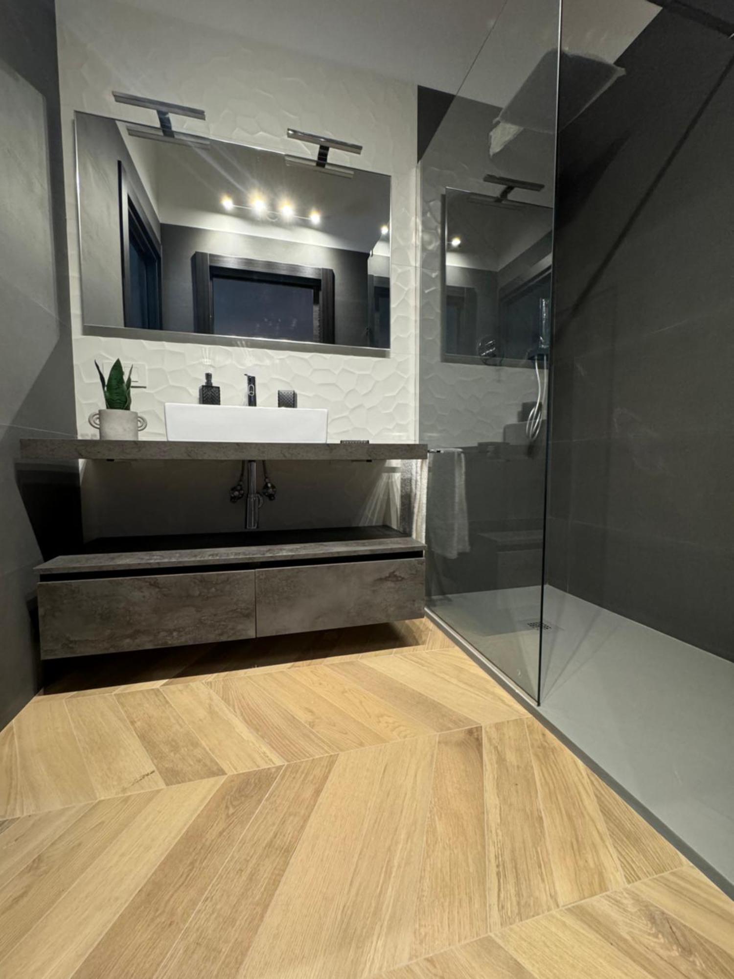 Sky Luxury Rooms Неттуно Екстер'єр фото