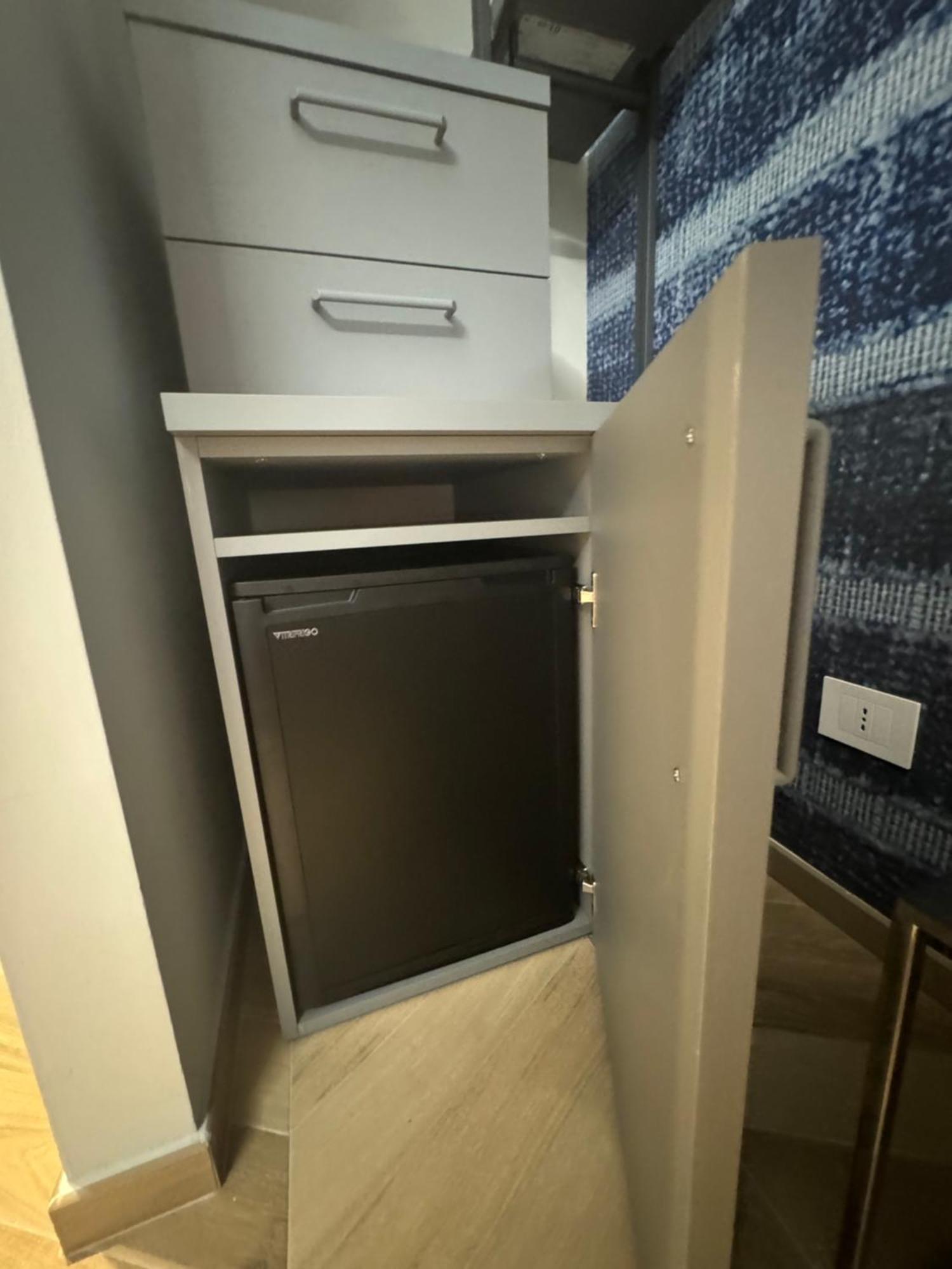 Sky Luxury Rooms Неттуно Екстер'єр фото