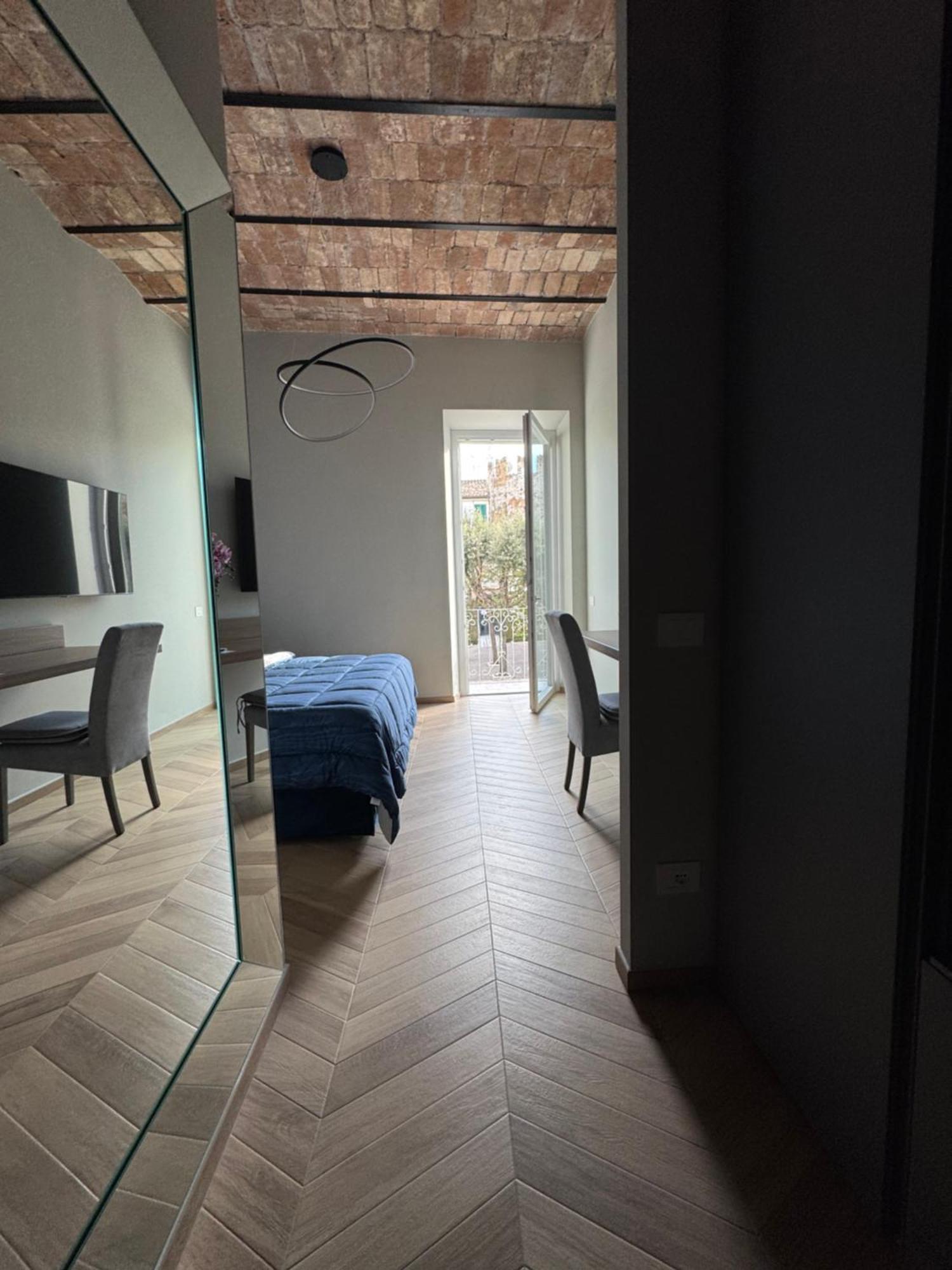 Sky Luxury Rooms Неттуно Екстер'єр фото