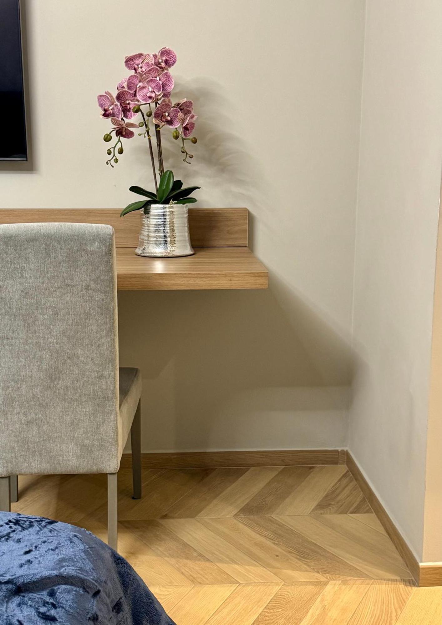 Sky Luxury Rooms Неттуно Екстер'єр фото
